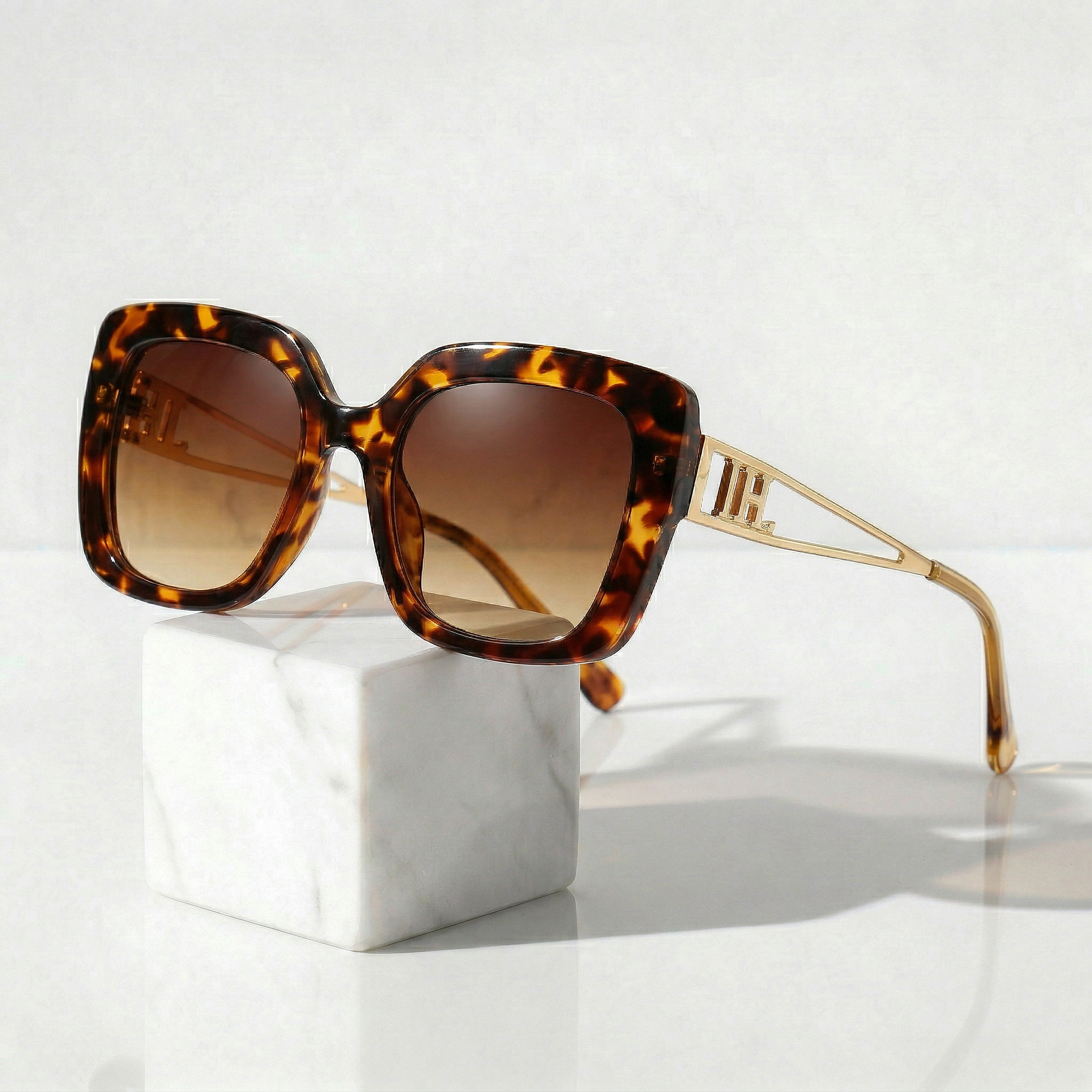 Severine Retro Sunglasses