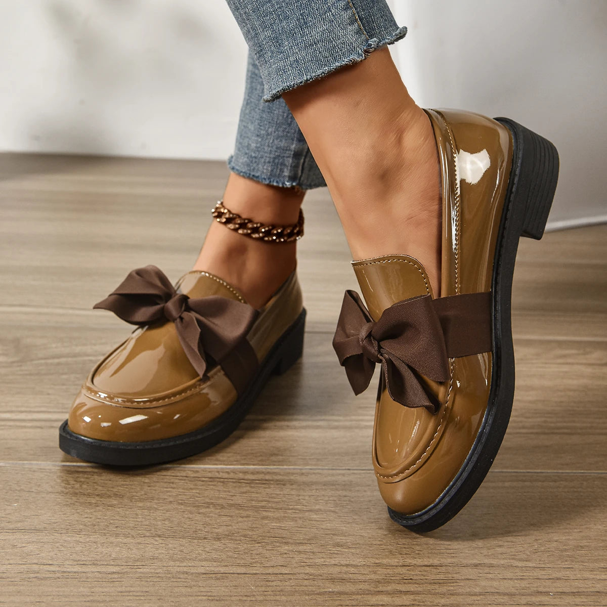 Evelyn Leather Bow Loafer