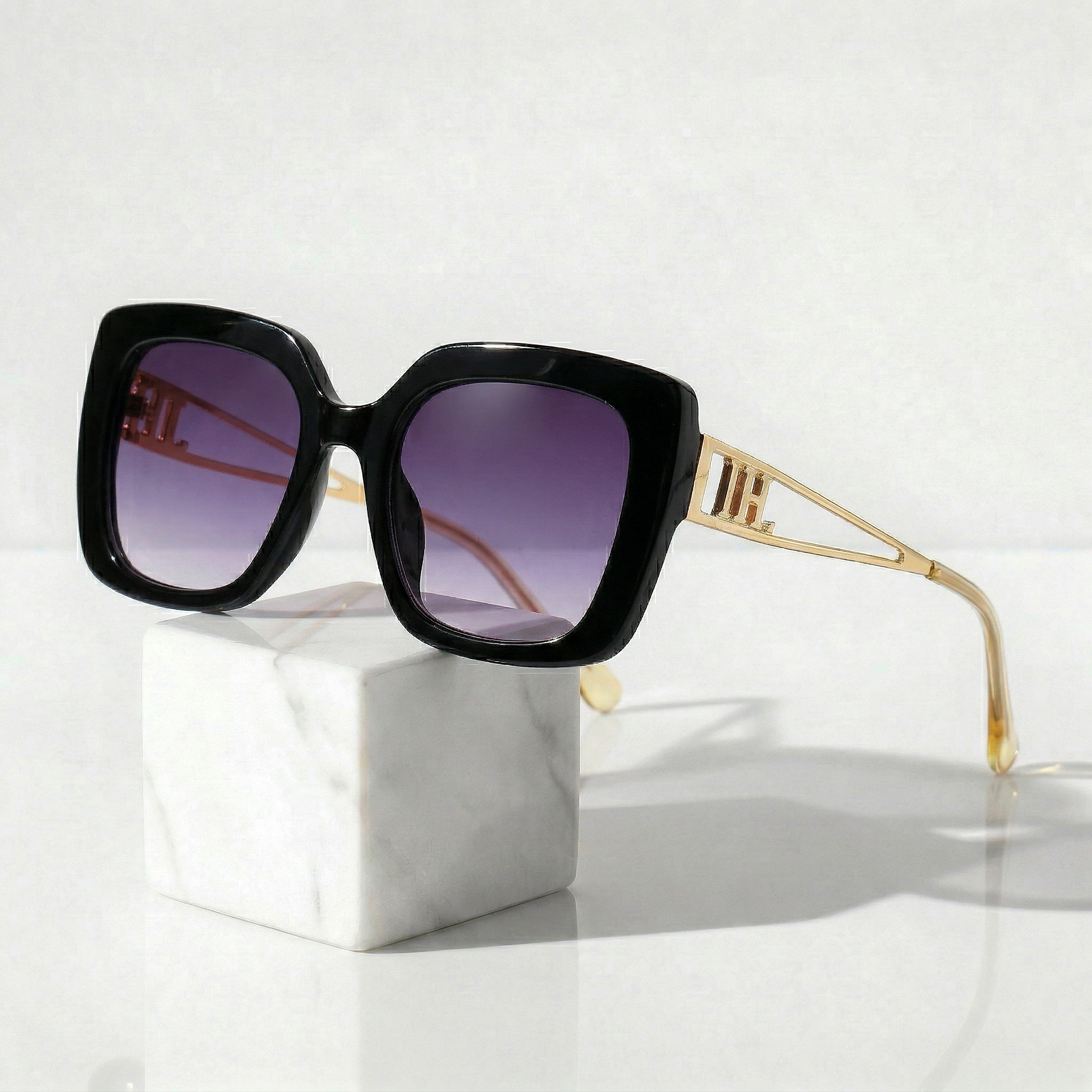 Severine Retro Sunglasses