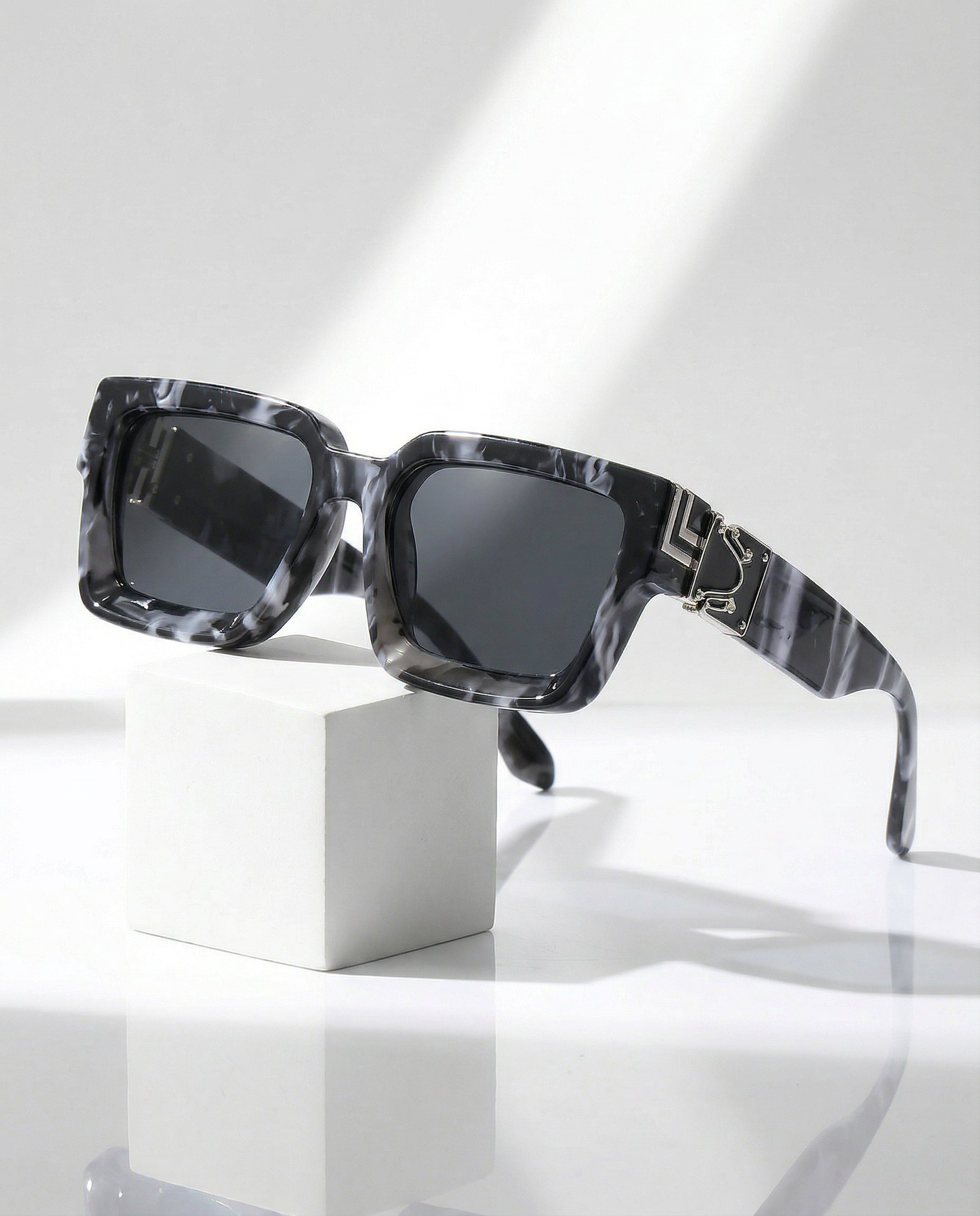 Vesper Square Sunglasses
