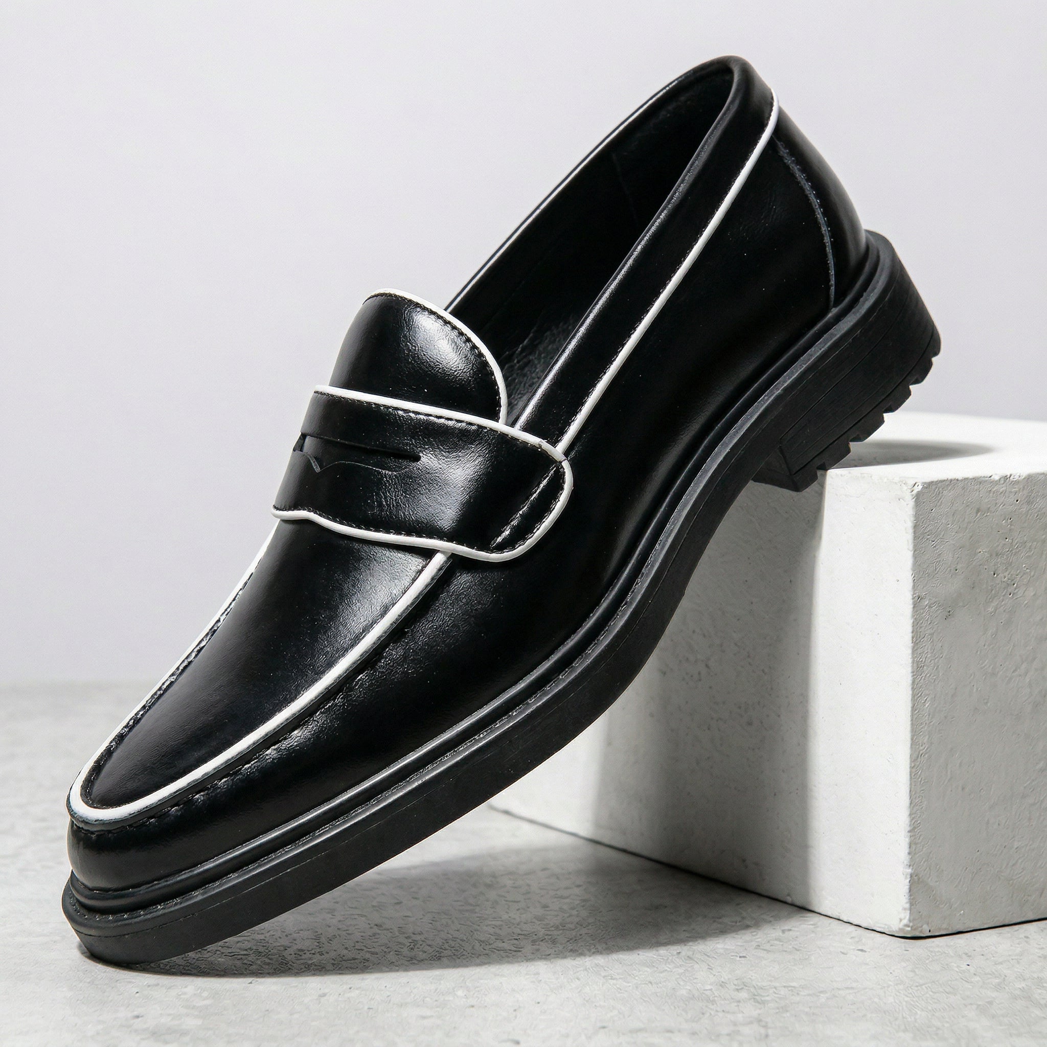 Botticelli Leather Penny Loafer