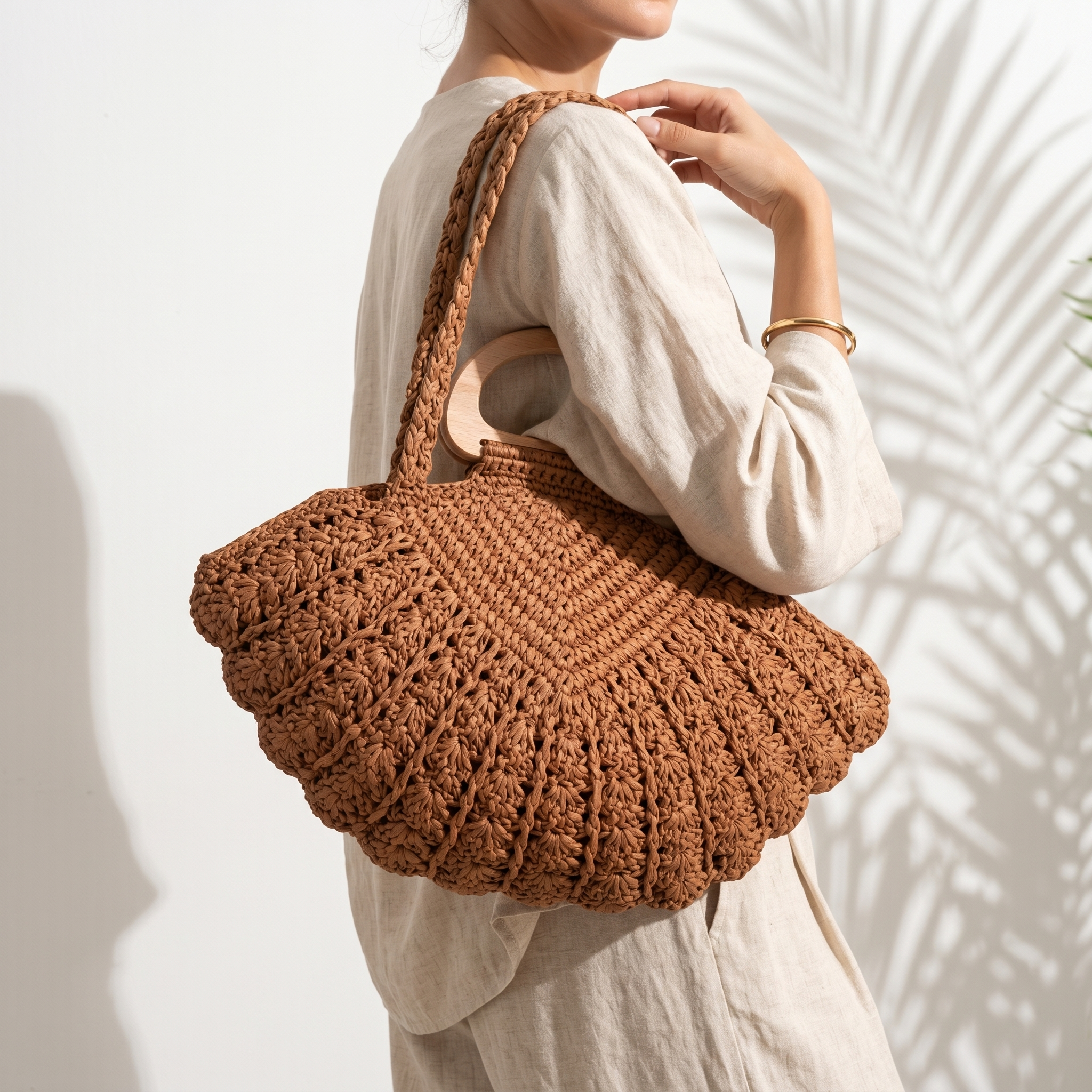 Cassandra Shell Straw Bag