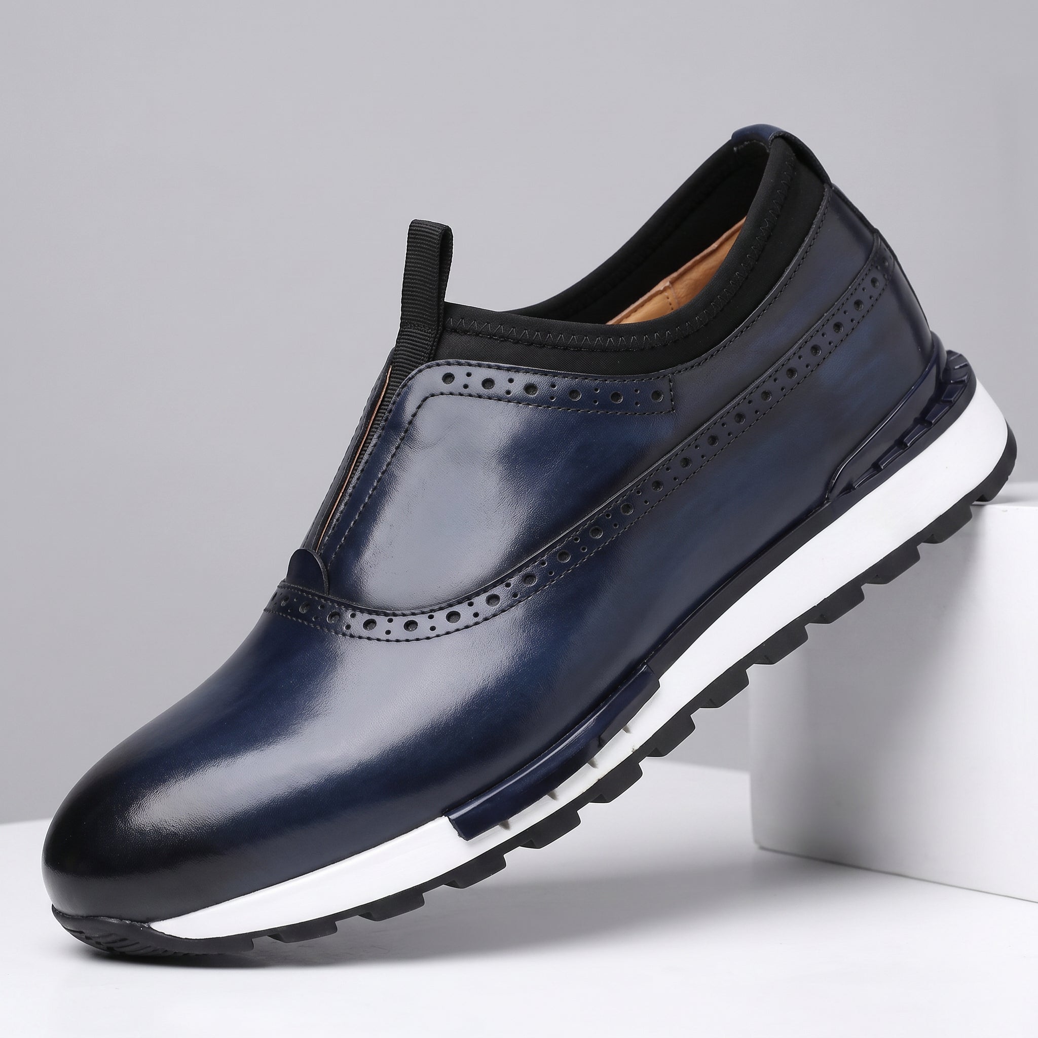Arterio Leather Sneaker